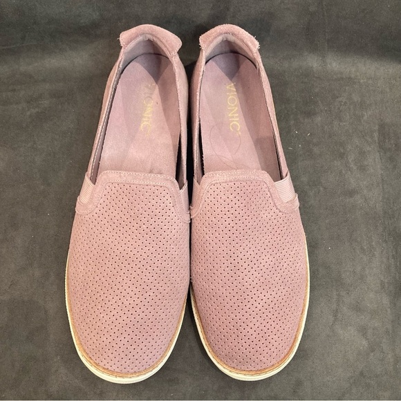VIONIC Sz 10 Malina Perforated  Toe Cap Rubber Sole Suede Slip On Loafers Flats - Picture 4 of 15